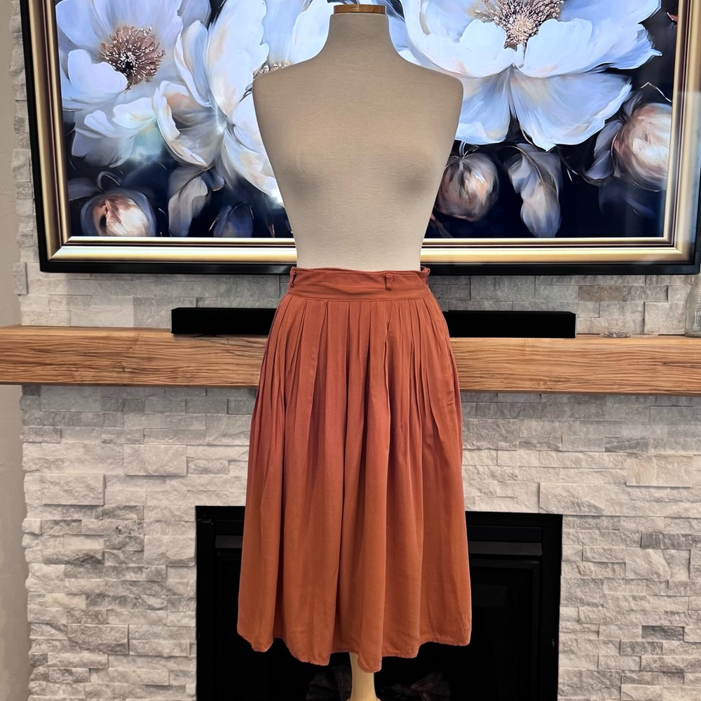 🌟3 for $25🌟 Knee length dusty rose pleated skirt